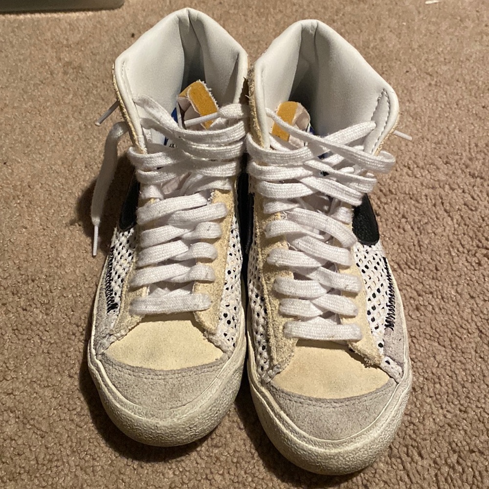 Boys Nike sneaker